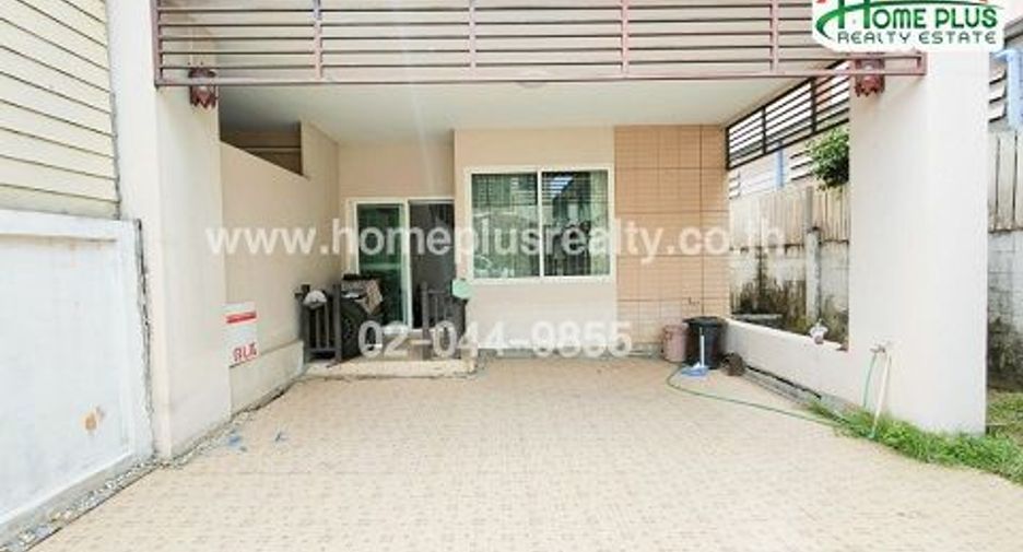 Reihenhaus zum Kauf mit 3 Zimmer in Lam Luk Ka, Pathum Thani