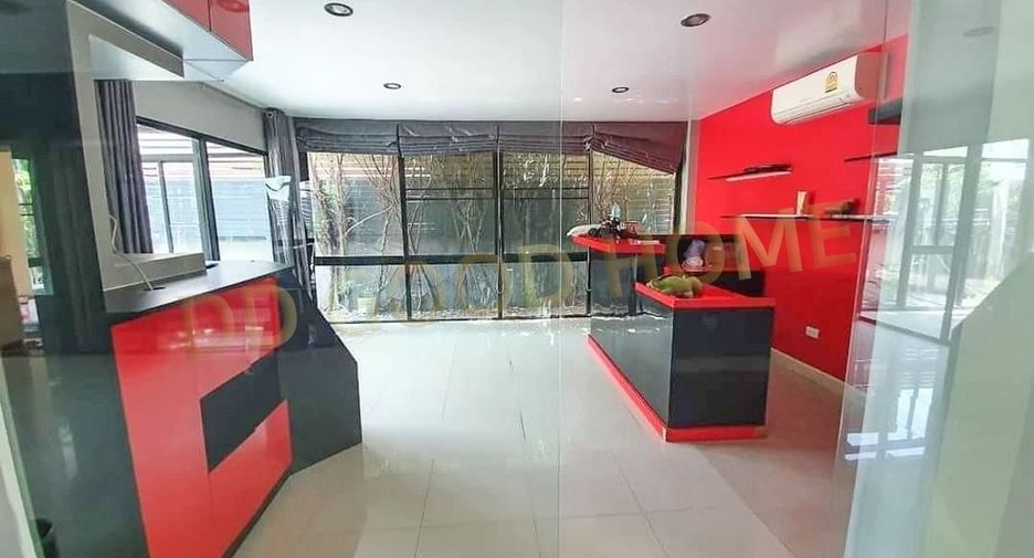 For sale 3 bed house in Lam Luk Ka, Pathum Thani