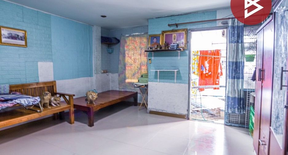 For sale 4 bed townhouse in Bang Sao Thong, Samut Prakan