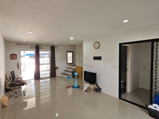 For sale 3 bed townhouse in Mueang Nakhon Pathom, Nakhon Pathom