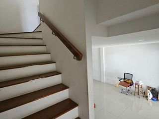 For sale 3 bed townhouse in Mueang Nakhon Pathom, Nakhon Pathom