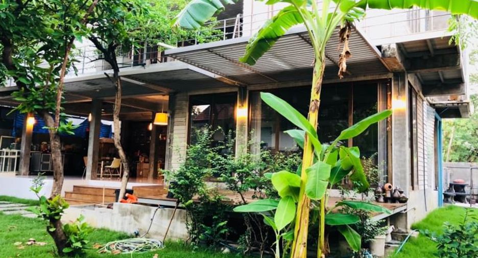 For rent office in Lat Phrao, Bangkok