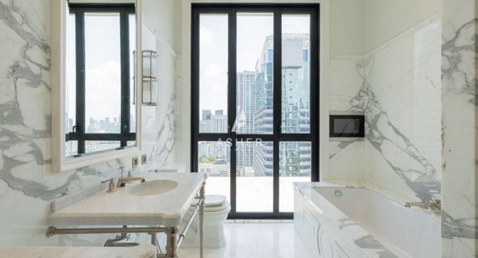 For rent そして for sale 2 ベッドルーム condo in Pathum Wan, Bangkok