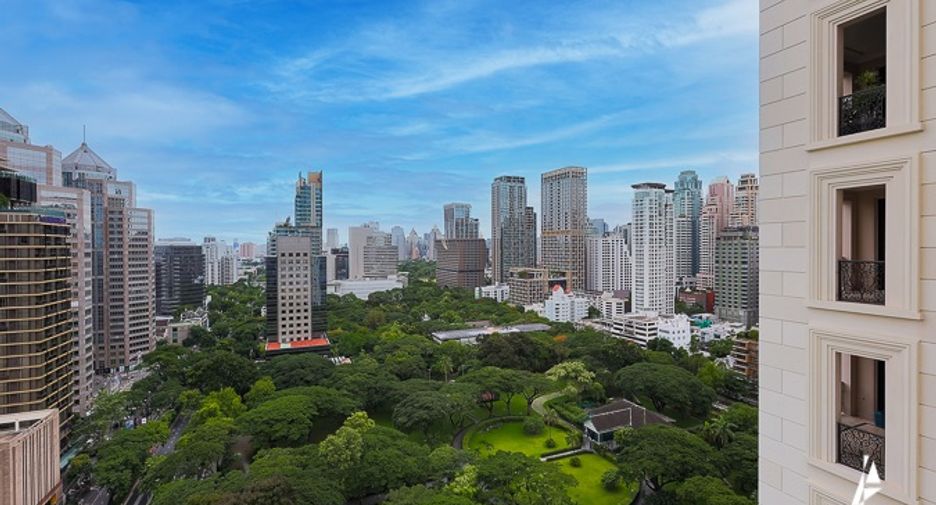 For rent そして for sale 2 ベッドルーム condo in Pathum Wan, Bangkok