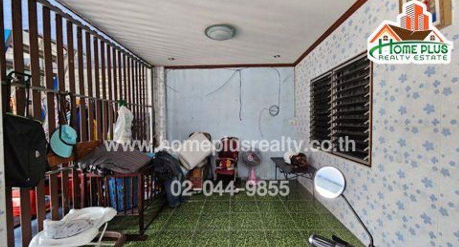 For sale 3 bedrooms townhouse in Mueang Chachoengsao, Chachoengsao
