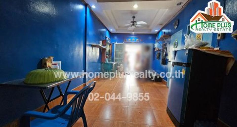 For sale 3 bedrooms townhouse in Mueang Chachoengsao, Chachoengsao