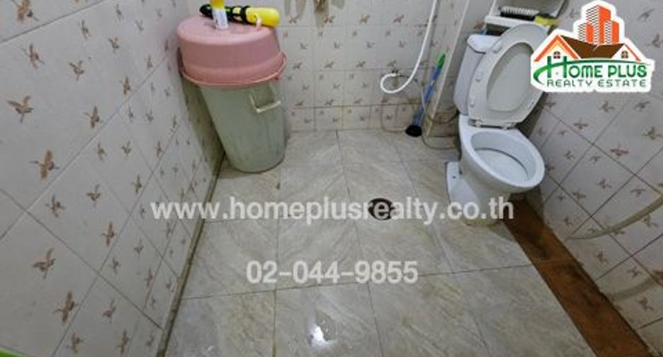 For sale 3 bedrooms townhouse in Mueang Chachoengsao, Chachoengsao