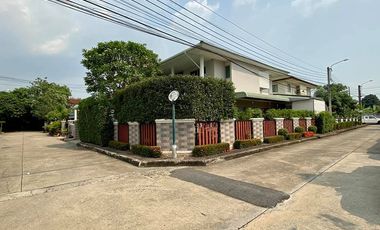 Casa en venta de 5 habitaciones en Phasi Charoen, Bangkok