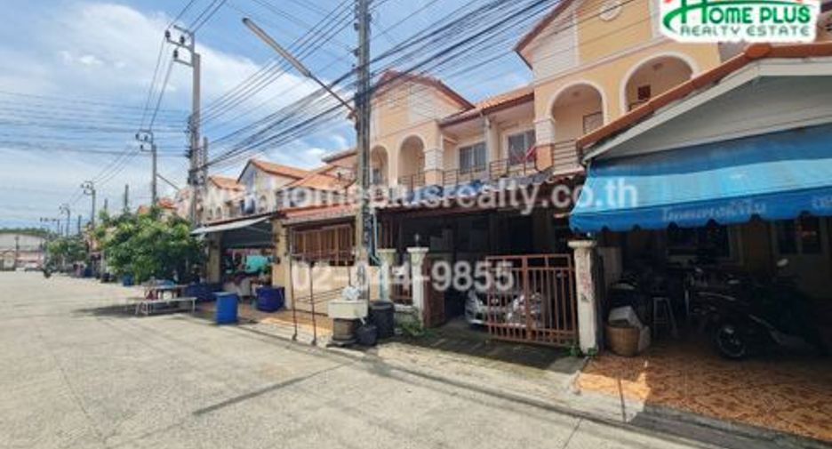 For sale 2 bedrooms townhouse in Mueang Samut Prakan, Samut Prakan
