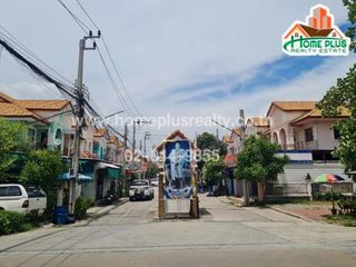 For sale 2 bedrooms townhouse in Mueang Samut Prakan, Samut Prakan