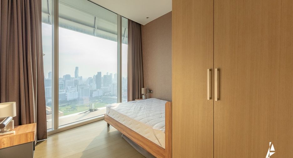 À louer 2 chambres condo à Pathum Wan, Bangkok