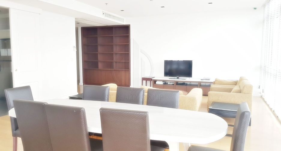 Condo en alquiler de 3 habitaciones en Pathum Wan, Bangkok