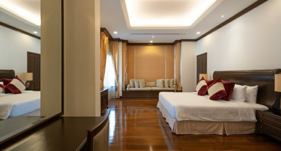 Haus zur Miete mit 4 Zimmer in Yan Nawa, Bangkok