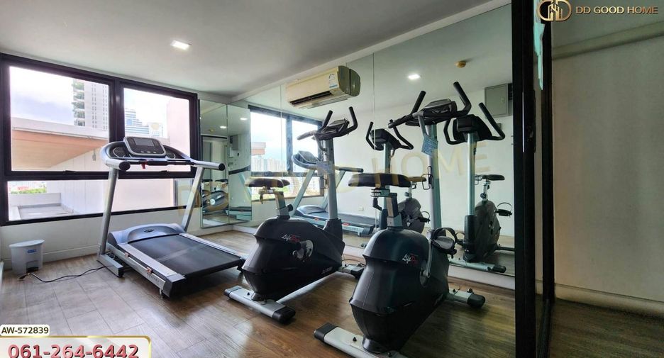 For sale 1 bed condo in Yan Nawa, Bangkok