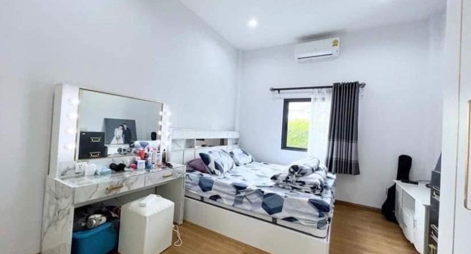 For rent 3 bedrooms villa in Mueang Phuket, Phuket