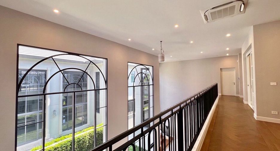 Casa en venta de 4 habitaciones en Bang Kapi, Bangkok