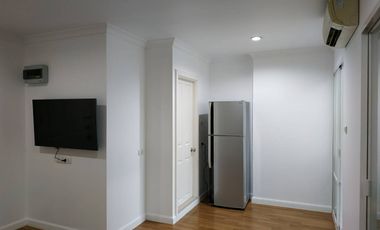 À louer et à vendre 1 chambre condo à Huai Khwang, Bangkok