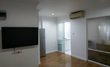 For rent and for sale 1 bed condo in Huai Khwang, Bangkok