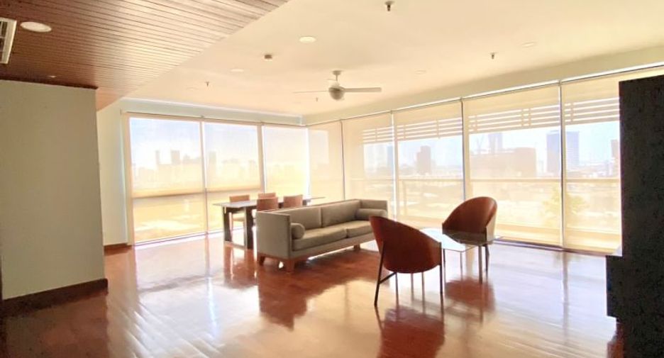 À louer 2 chambres condo à Pathum Wan, Bangkok