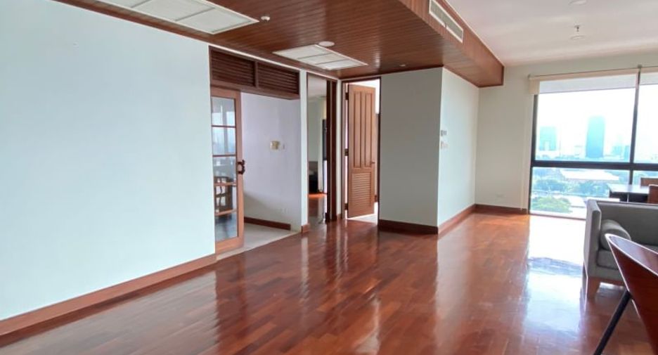 À louer 2 chambres condo à Pathum Wan, Bangkok