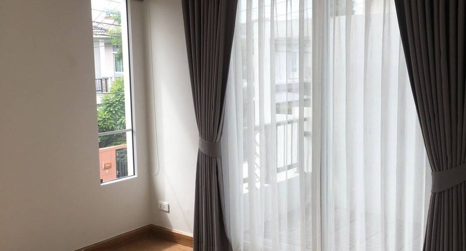 For rent 3 Beds house in Suan Luang, Bangkok