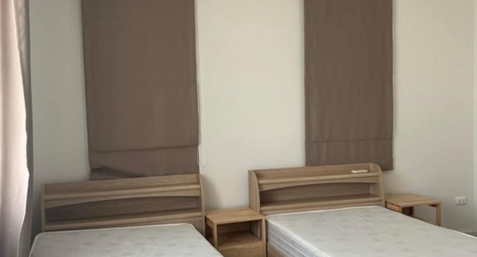 For rent 5 bedrooms house in Lat Krabang, Bangkok