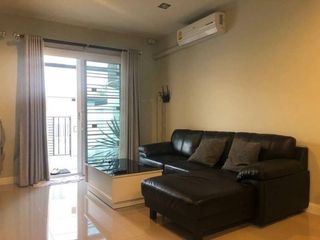 For rent 3 bedrooms townhouse in Mueang Chiang Mai, Chiang Mai
