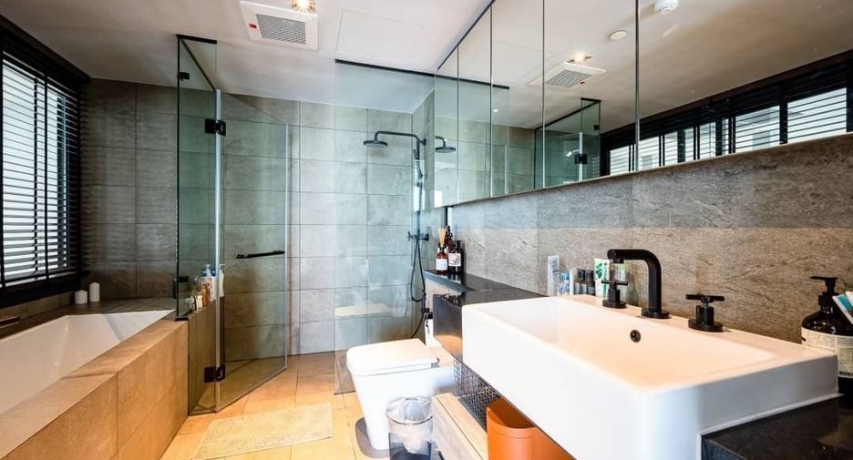 Wohnung zum Kauf mit 3 Zimmer in Watthana, Bangkok