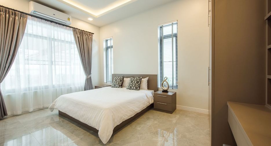 Villa zum Kauf mit 4 Zimmer in Cha Am, Phetchaburi