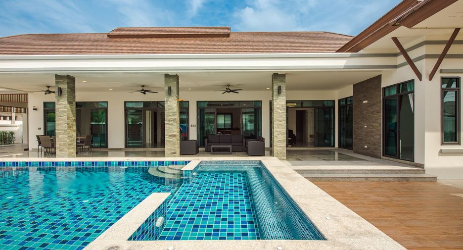 Villa zum Kauf mit 4 Zimmer in Cha Am, Phetchaburi