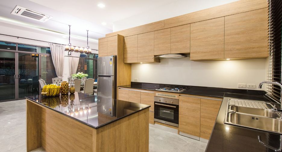 Villa zum Kauf mit 4 Zimmer in Cha Am, Phetchaburi
