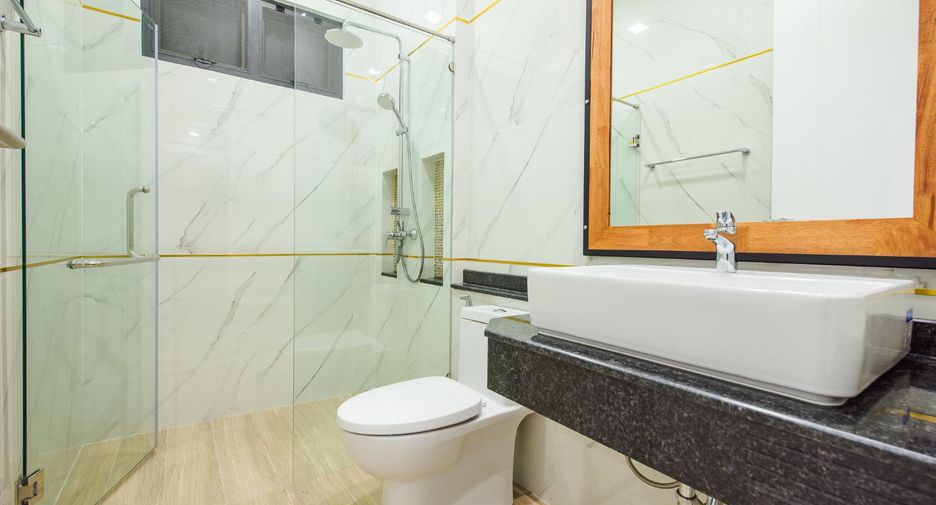 Villa zum Kauf mit 4 Zimmer in Cha Am, Phetchaburi