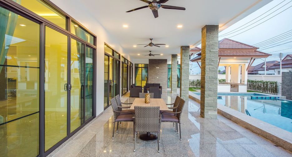Villa zum Kauf mit 4 Zimmer in Cha Am, Phetchaburi