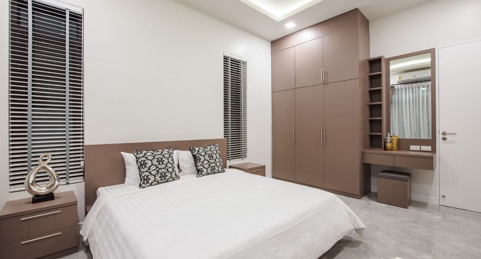Villa zum Kauf mit 4 Zimmer in Cha Am, Phetchaburi