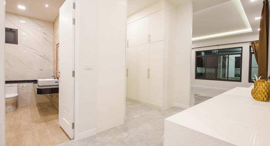 Villa zum Kauf mit 4 Zimmer in Cha Am, Phetchaburi