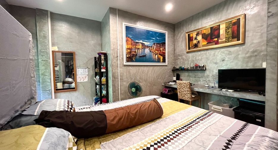 Gewerbefläche zum Kauf mit 10 Zimmer in Mueang Krabi, Krabi