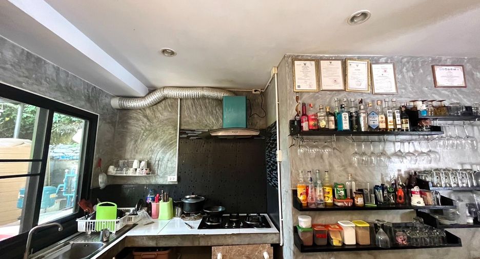 Gewerbefläche zum Kauf mit 10 Zimmer in Mueang Krabi, Krabi