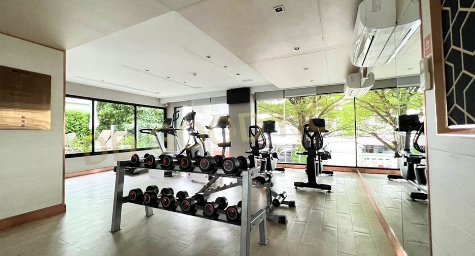 For sale 1 bed condo in Mueang Samut Prakan, Samut Prakan