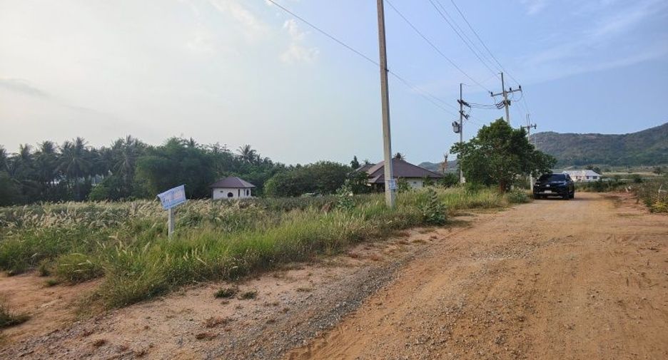 出售 土地 在 Pran Buri, 班武里府