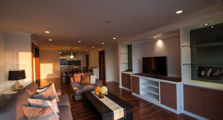 For rent 3 ベッドルーム condo in Khlong Toei, Bangkok