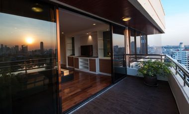 Wohnung zur Miete mit 3 Zimmer in Khlong Toei, Bangkok