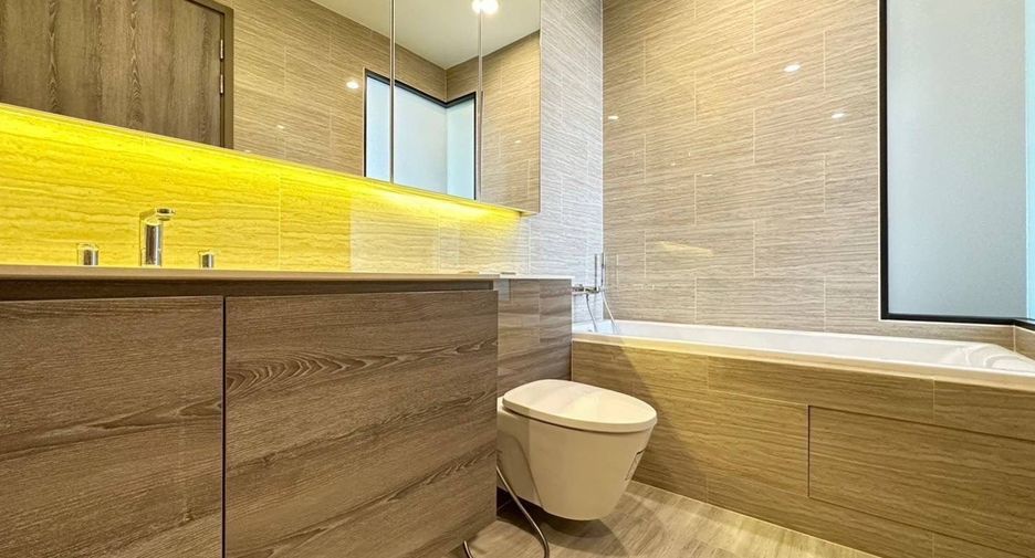 For rent 4 bedrooms condo in Bang Na, Bangkok