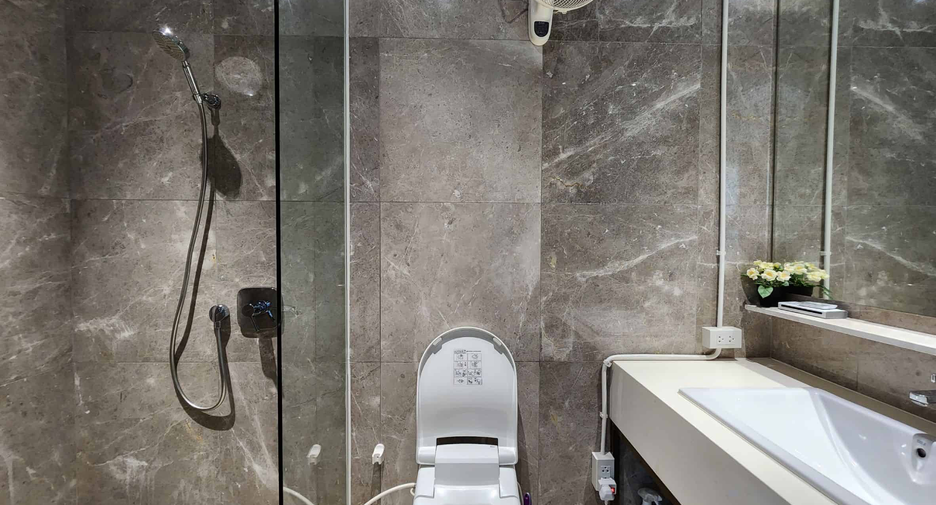 Wohnung zur Miete und zum Kauf mit 3 Zimmer in Sathon, Bangkok