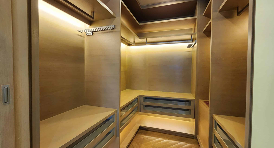 Wohnung zur Miete und zum Kauf mit 3 Zimmer in Sathon, Bangkok