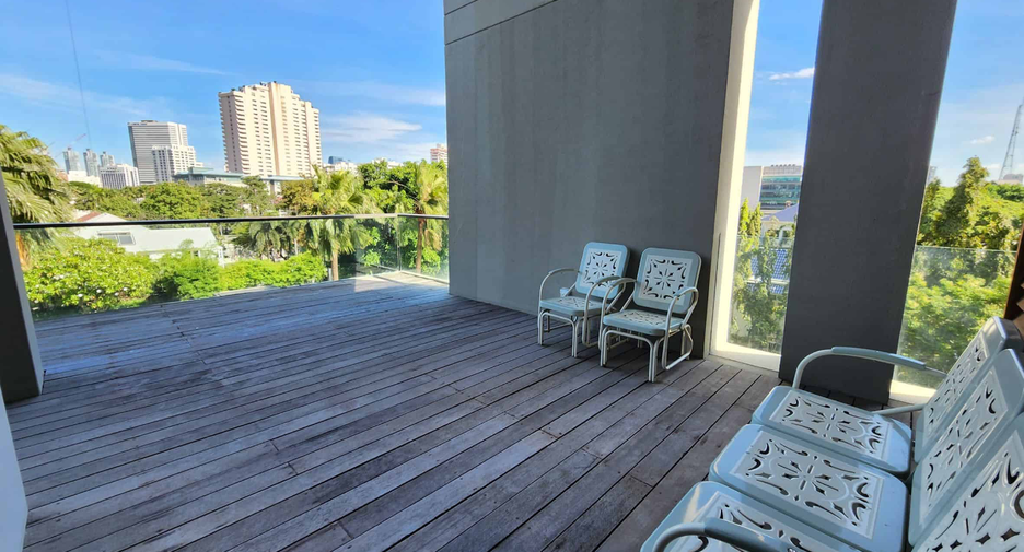 Wohnung zur Miete und zum Kauf mit 3 Zimmer in Sathon, Bangkok