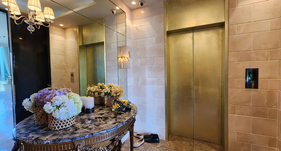 Wohnung zur Miete und zum Kauf mit 3 Zimmer in Sathon, Bangkok