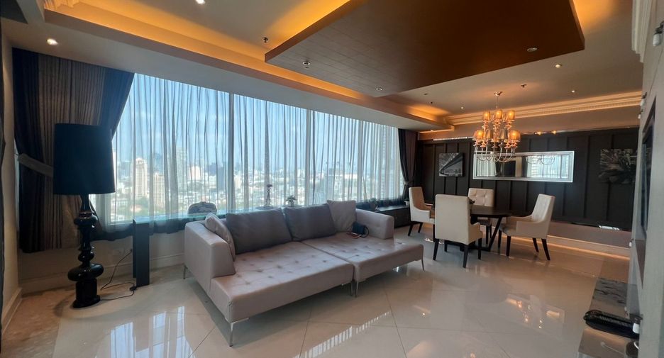 Condo en alquiler de 3 habitaciones en Sathon, Bangkok
