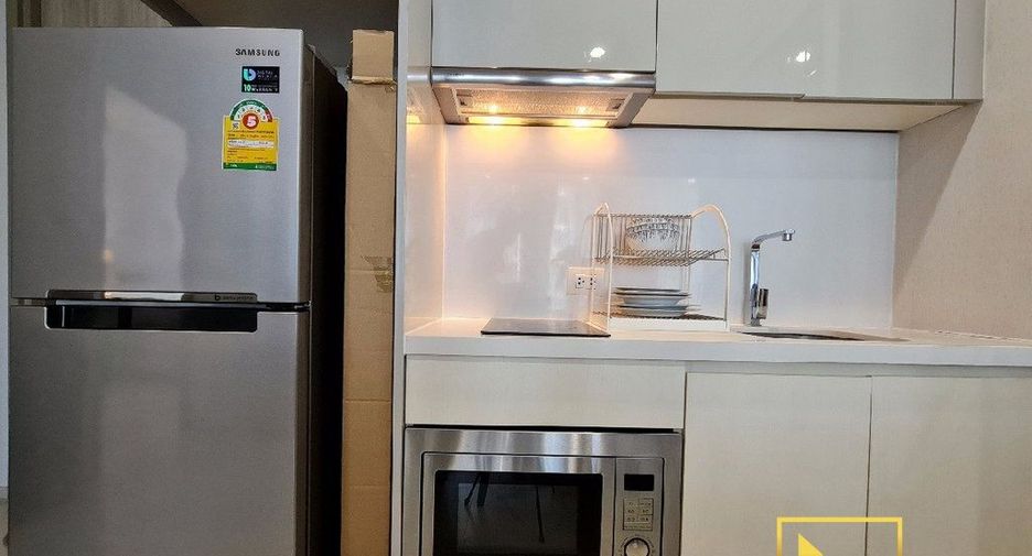 Wohnung zur Miete mit 1 Zimmer in Pathum Wan, Bangkok