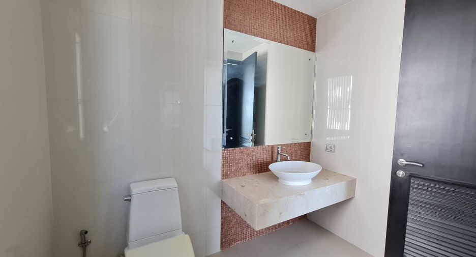 À vendre 3 chambres condo à Klaeng, Rayong