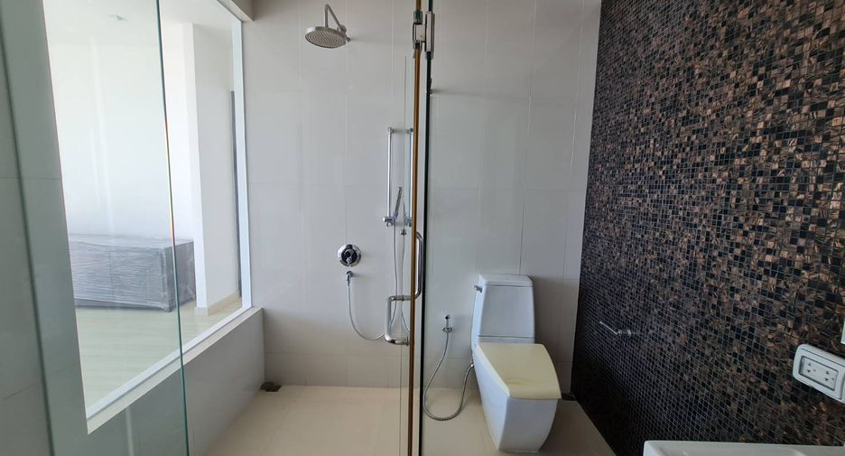 À vendre 3 chambres condo à Klaeng, Rayong